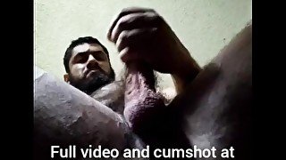 Hot bodybuilder jerking off from worm's eye POV undercarriage