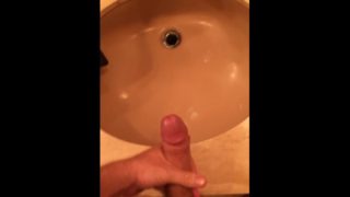 Nutting in Friends sink