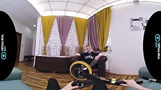 Ginger Stud Anal in VR Gay