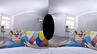 Anny Aurora as an Octoberfest lady in VR