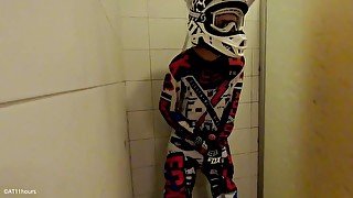 18 years Old boy take a shower in MX gear and jerk off