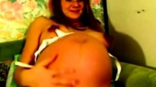 amateur preggo girl in webcam