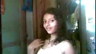 Indian desi girl nude show