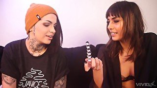 Tattooed emo lesbian couple Janice Griffith and Leigh Raven