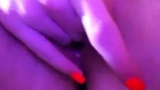 Big lips rubs pussy and squirts