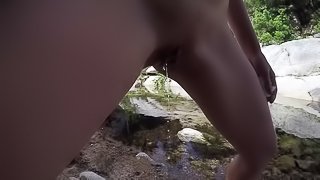 j’en peux plus je me pisse dessus au camping