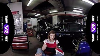 TmwVRnet  - Tera Link - Hot Car Mechanic Offers Extra Sex Services