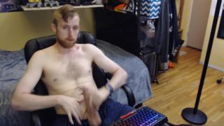 SEXY CANADIAN UNIVERSITY GUY JERKS OFF ON LIVE CAM FOR AUDIENCE. NO CUMSHOT