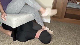 Dominant Wife uses Slave Husband to Lick her Feet before Bed **ONLYFANS @BlairStarr FULL VIDEO**