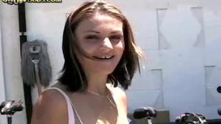 Divine brunette latin young whore Naudia gives deep throat blowjob