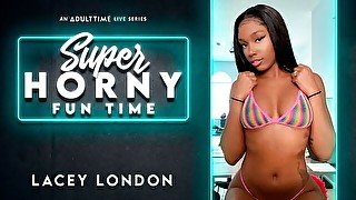 Spicy ebony angel Lacey London knows how to show herself