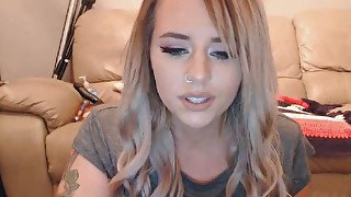 Very Hot Blonde Loves Masturbating on Cam