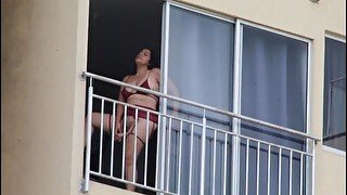 masturbandome al aire libre- porno en español