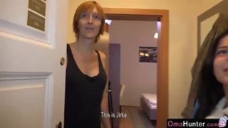 Teasing mature female in hot amateur sex video