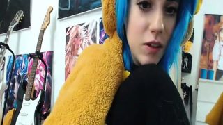 Great Pussy on Blue Haired Teen on Webcam