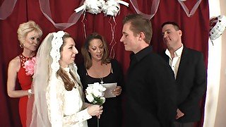 FAMILY WEDDING DAY CREAMPIE