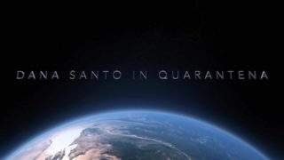 Dana per sconfiggere la noia della quarantena si masturba