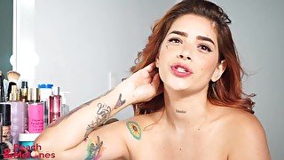 Hot Amelia show us her tattoos