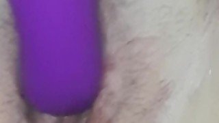 BBW MILF FUCKS HER CREAMY PUSSY(First masterbating video ever!)