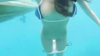 Russian underwater bikini girlfriend pov