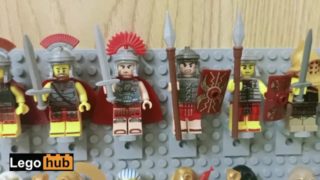 32 Lego minifigures (ancient and medieval soldiers)