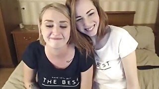 Lesbian teens masturbating and squirting on webcam