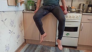 pissing in the kitchen and masturbate after long pee in leggings