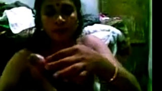 desi-mallu bindhya aunty